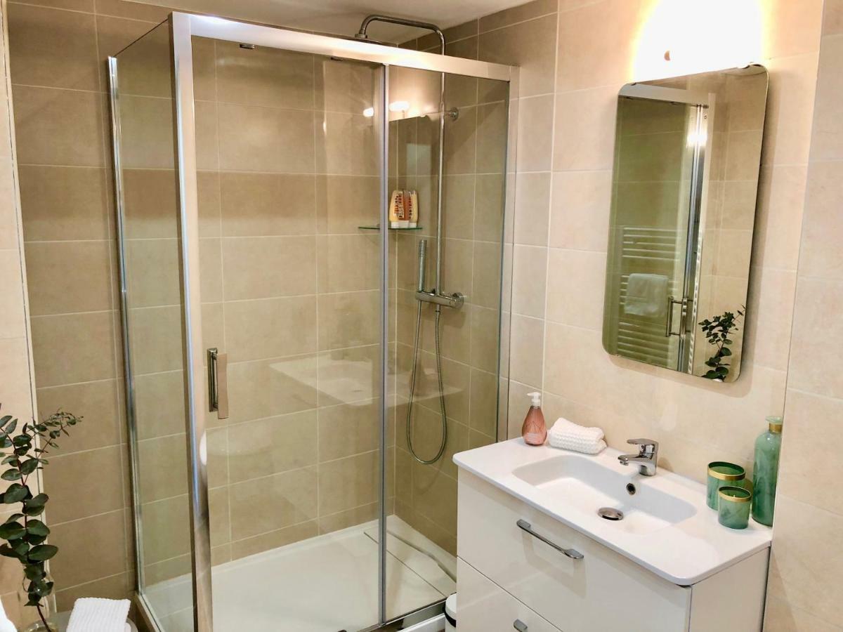 Bright & Modern Apartment In The Heart Of Antibes Dış mekan fotoğraf